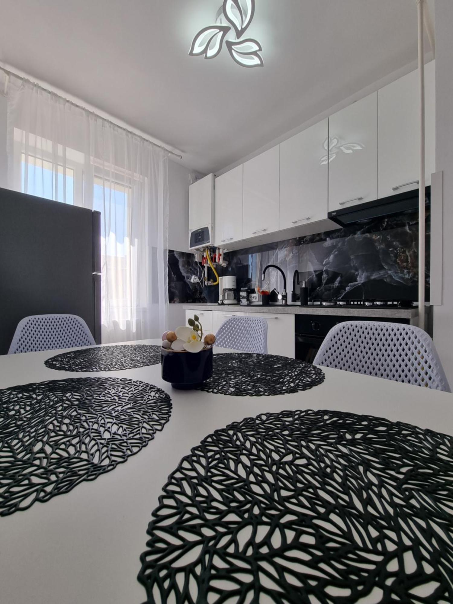 Apartament Central Pe Pietonala Nr2 Hunedoara Exteriér fotografie