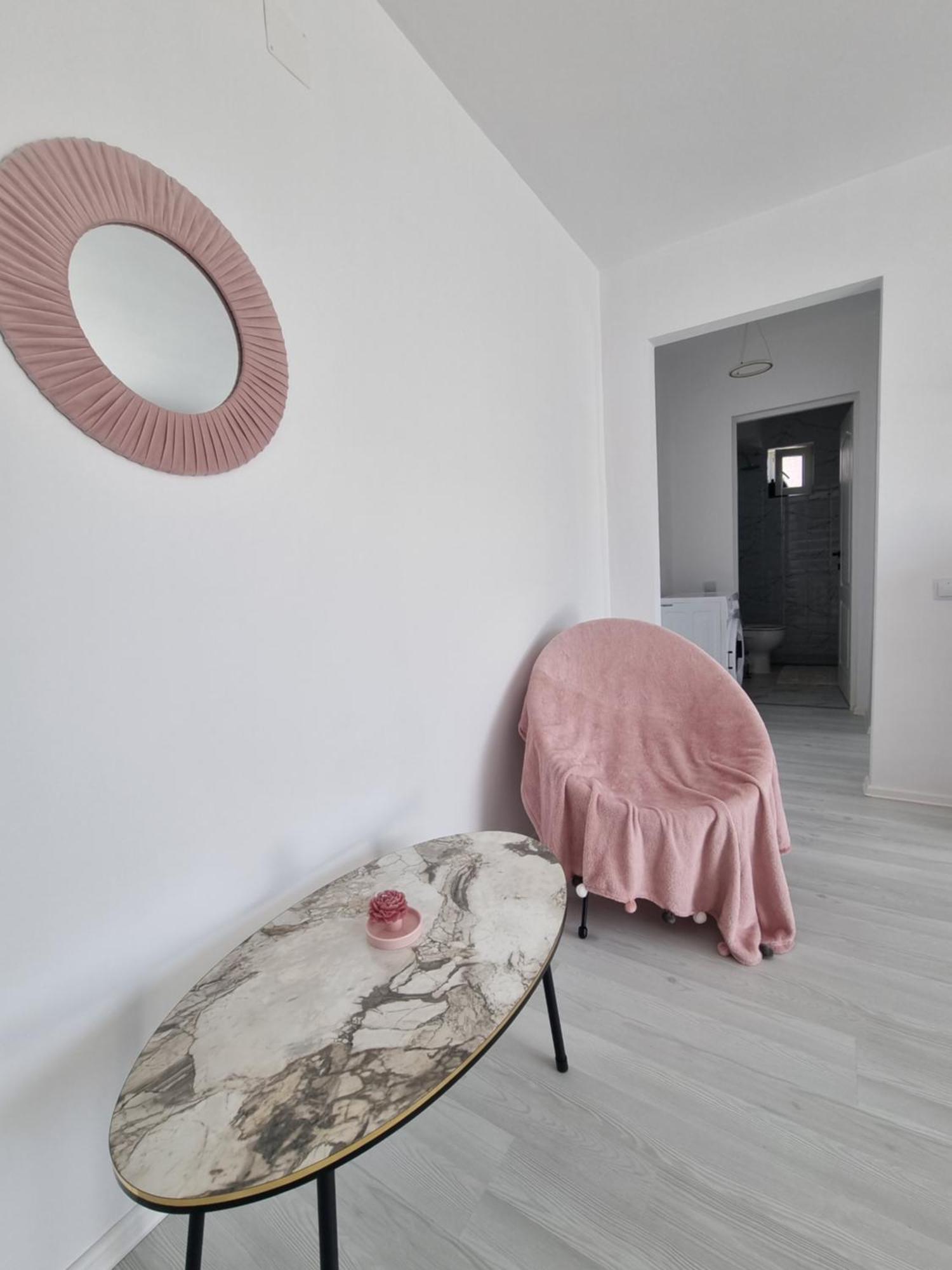 Apartament Central Pe Pietonala Nr2 Hunedoara Exteriér fotografie