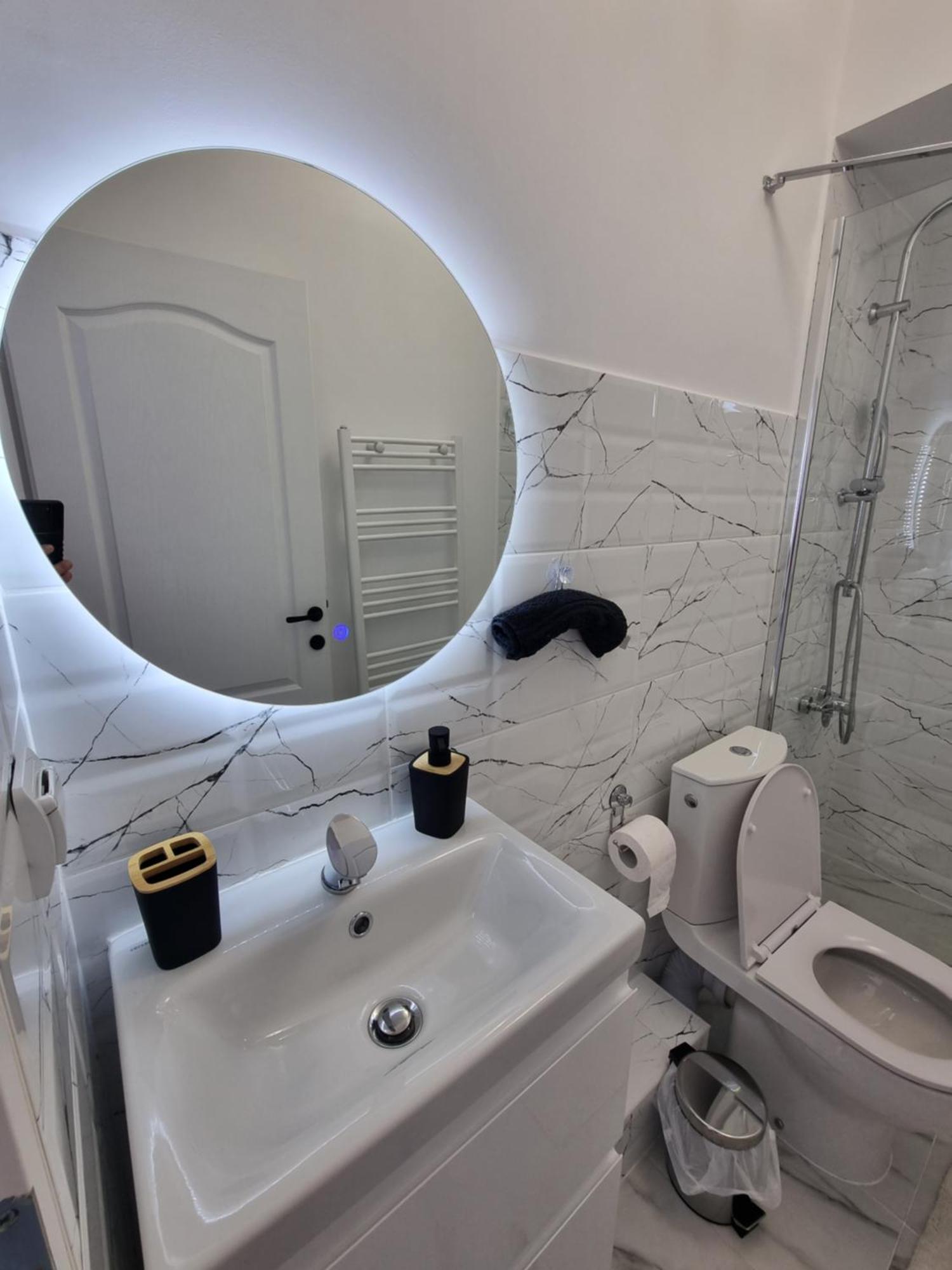 Apartament Central Pe Pietonala Nr2 Hunedoara Exteriér fotografie